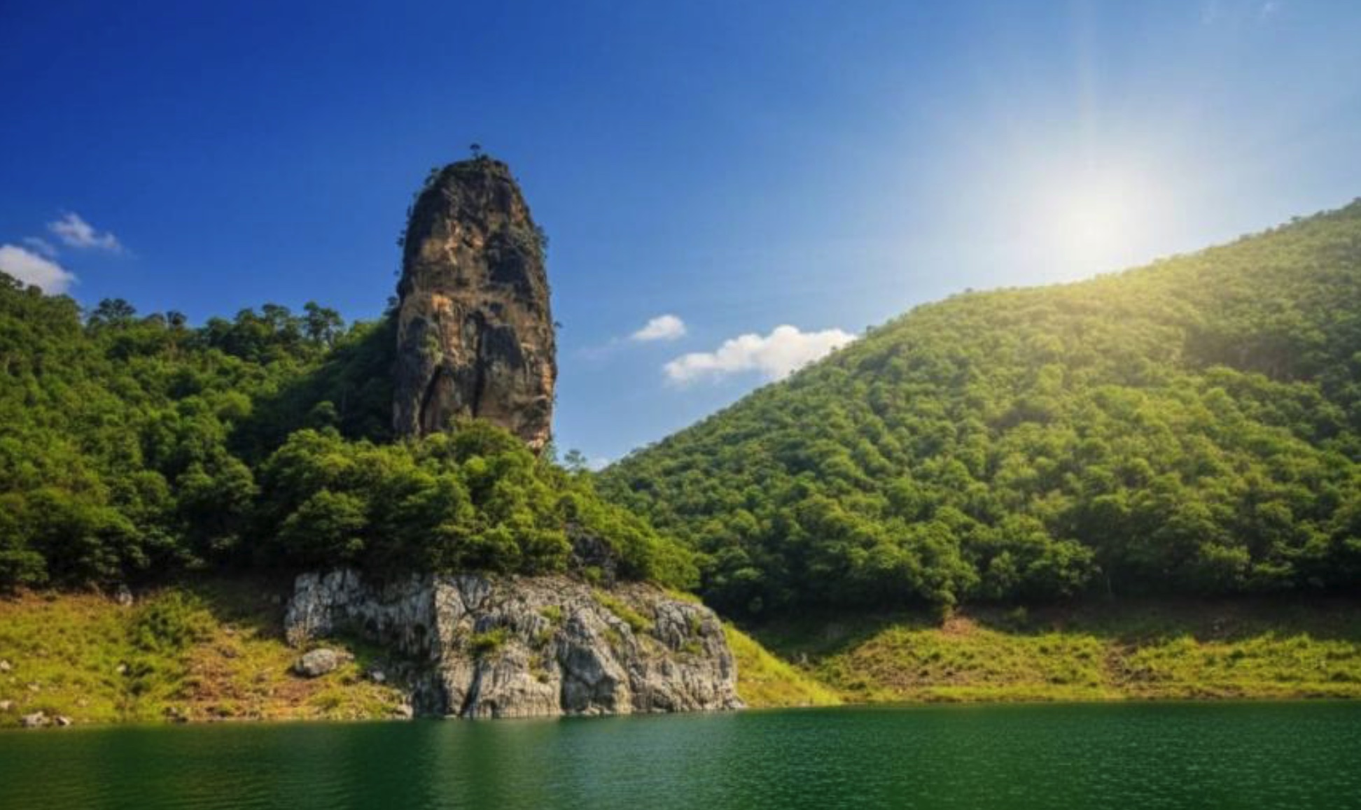 704 - https://แพศรีอุดมทรัพย์.com | ล่องแพศรีอุดมทรัพย์เหนือเขื่อนภูมิพล เพลิดเพลินกับธรรมชาติสองฝั่งทะเลสาบแม่ปิง ชมป่าไม้ น้ำตก ถ้ำ และโบราณสถาน ตลอดเส้นทาง 160 กม. จากตากสู่ดอยเต่า เชียงใหม่