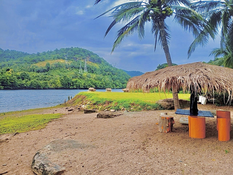 80 - https://แพศรีอุดมทรัพย์.com | ล่องแพศรีอุดมทรัพย์เหนือเขื่อนภูมิพล เพลิดเพลินกับธรรมชาติสองฝั่งทะเลสาบแม่ปิง ชมป่าไม้ น้ำตก ถ้ำ และโบราณสถาน ตลอดเส้นทาง 160 กม. จากตากสู่ดอยเต่า เชียงใหม่